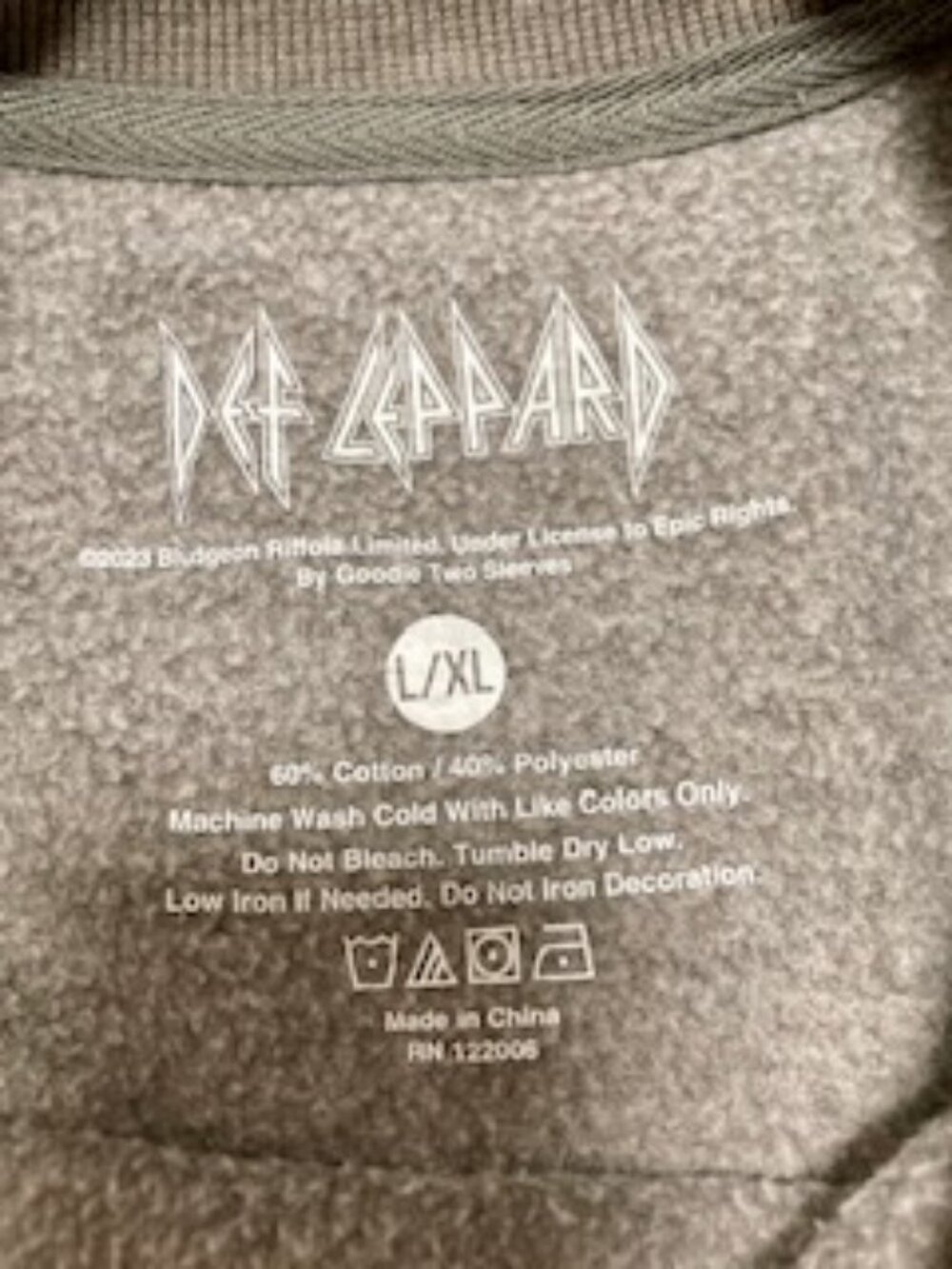 Def Leppard Sweatshirt - Picture 4 of 4